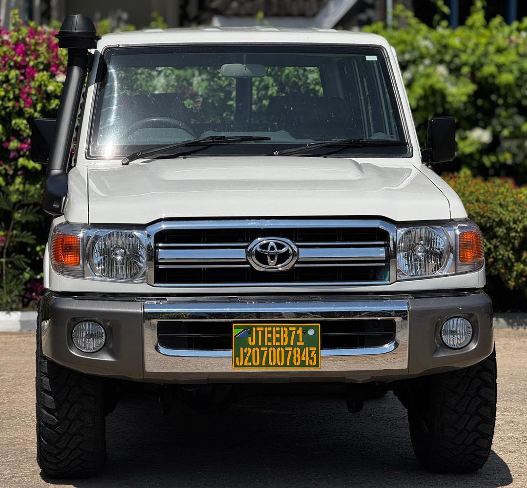 LAND CRUISER